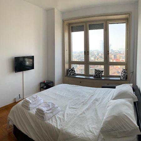 Monolocale Con Vista Su Milano Apartment ภายนอก รูปภาพ