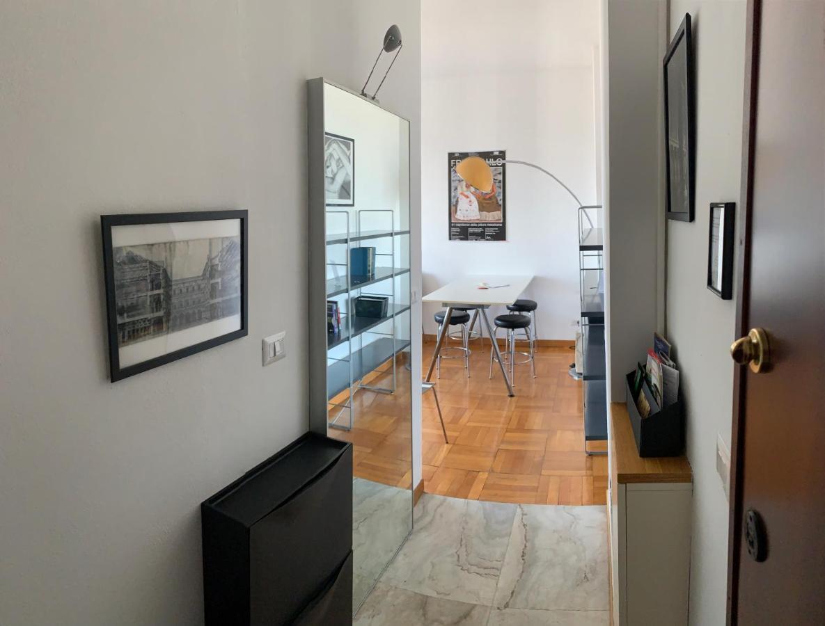 Monolocale Con Vista Su Milano Apartment ภายนอก รูปภาพ